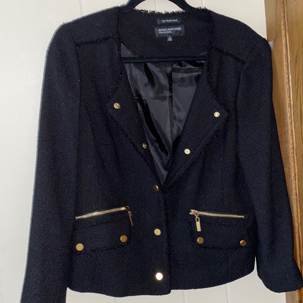Tweed- black blazer with gold details!! Super Chic